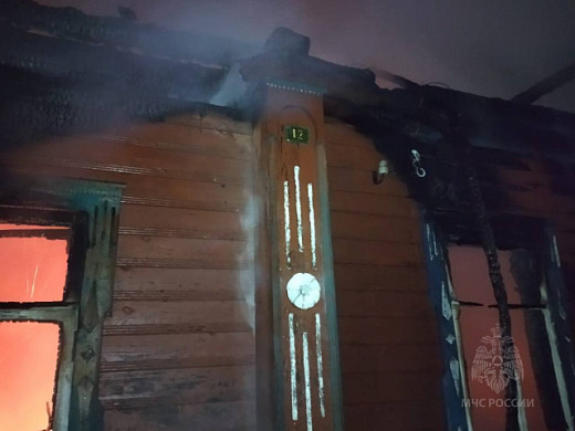 В Заволжске две семьи остались без крыши над головой из-за пожара